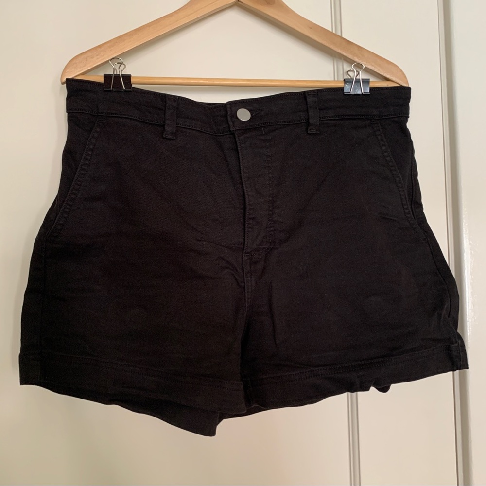 The Cotton Twill Short